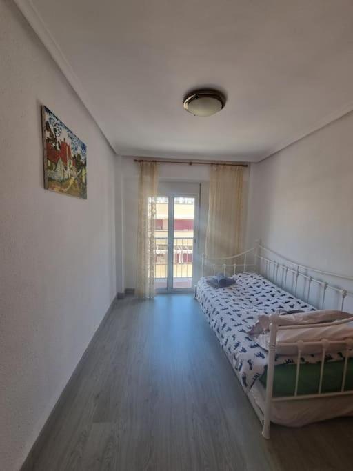 Lovely Three-Bedroom Apartment In Puerto De Sagunt Sagunto 외부 사진